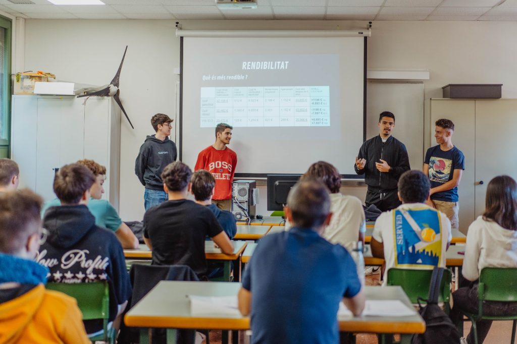 Regulació de la IA a l’Escola Universitària Salesiana de Sarrià (EUSS)