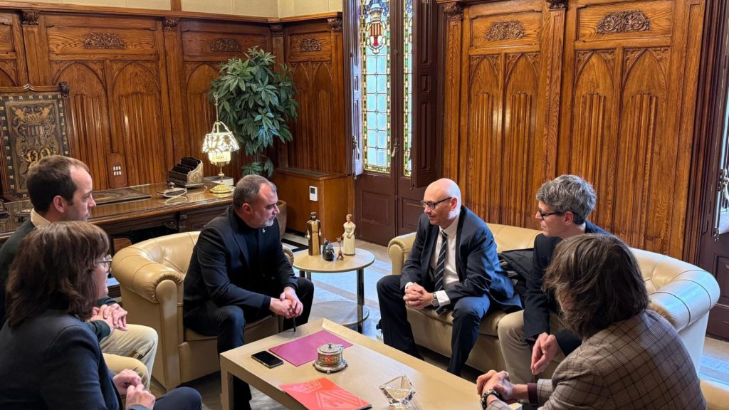 La Junta de Govern es reuneix amb l’alcalde de Terrassa, Jordi Ballart