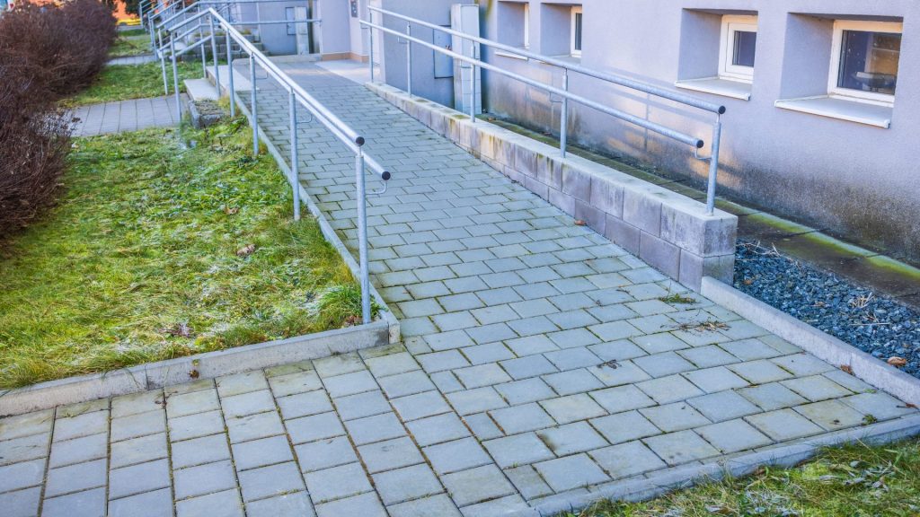 El Decret 209/2023 redefineix l’accessibilitat com a requisit tècnic essencial per als enginyers col·legiats