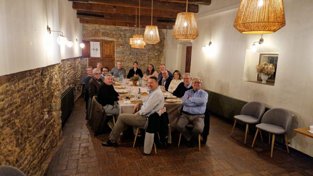 El Grup Territorial del Maresme impulsa el networking professional amb un sopar a Cabrils